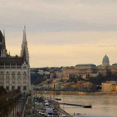 S6- Boutique Suites, Location By Bqa Apartment Budapest